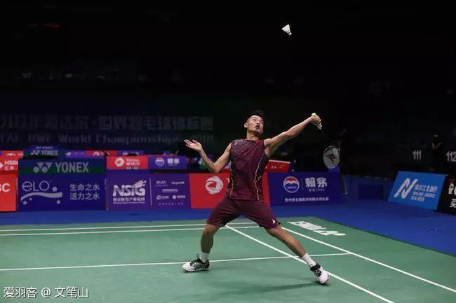 浓眉凭借臂 浓眉凭借臂